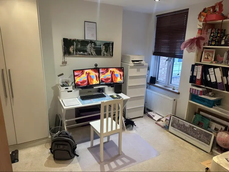 Double Bedroom in Southfields Grid