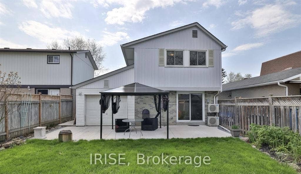 Private rooms for rent