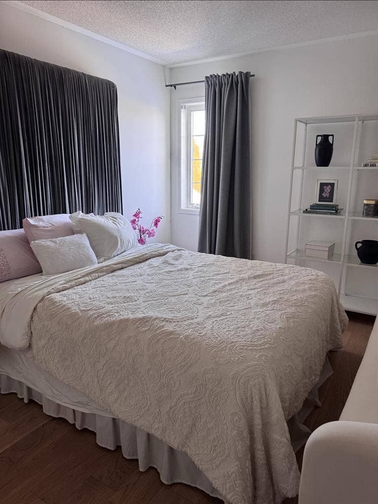 Room for Rent in Family Home