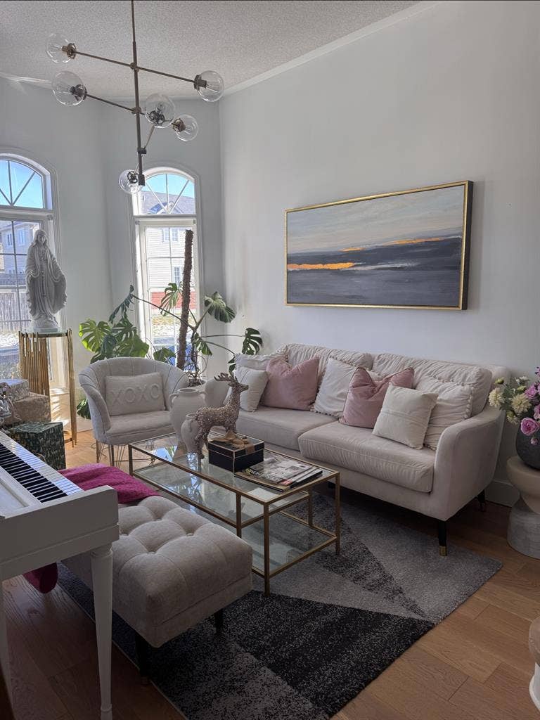 Room for Rent in Family Home