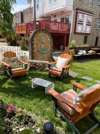 Large beautiful room in house !