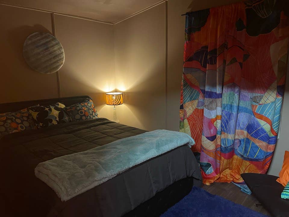 Share my cozy davie home