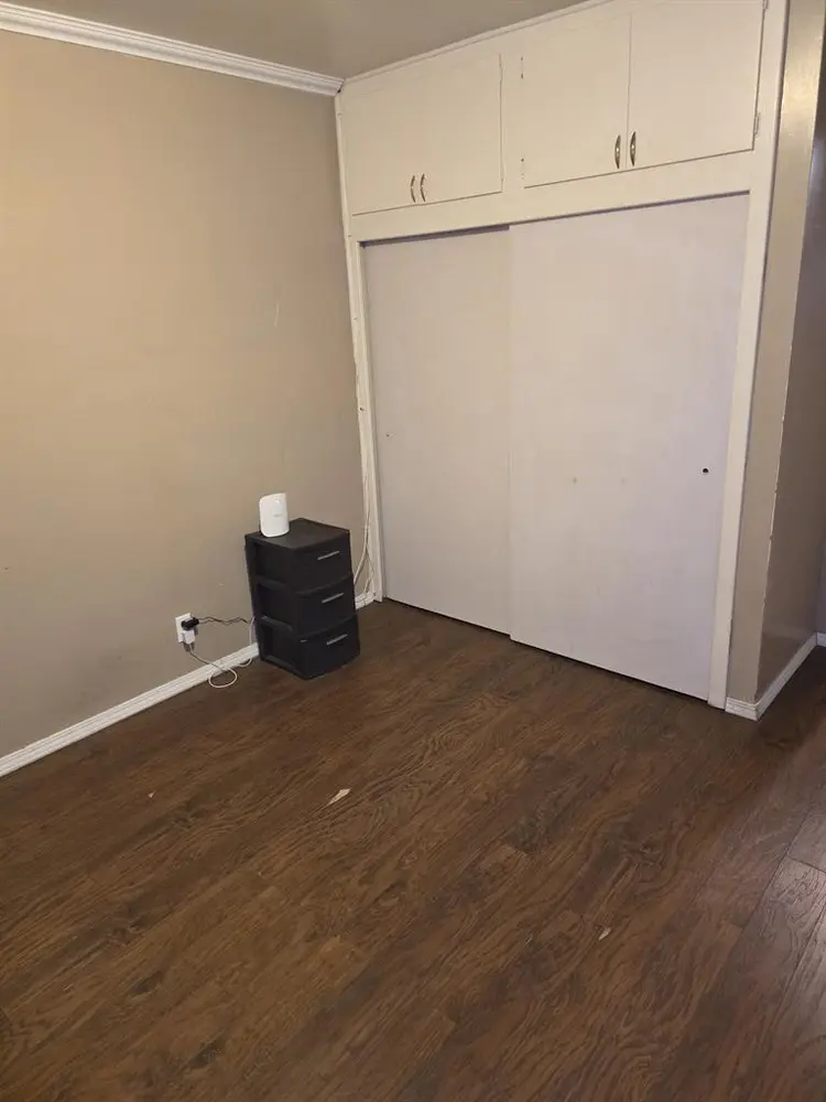 Quiet, Spacious Room for Rent