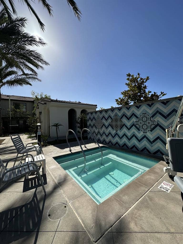 $ - Private Room in Townhome