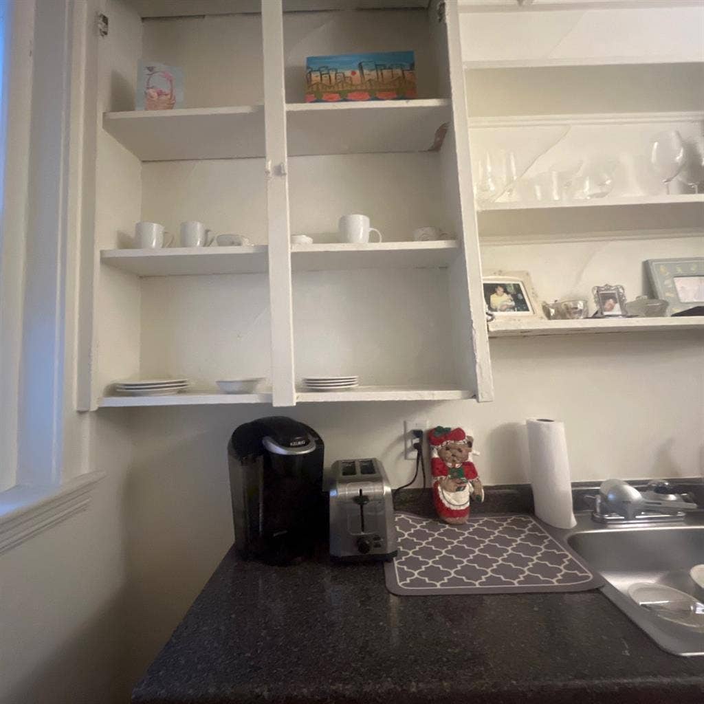 STUDIO APARTMENT BY FENWAY