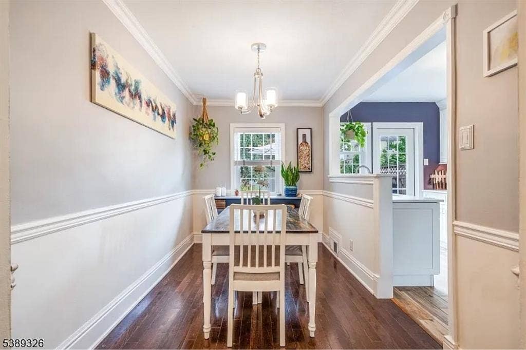 Need FEMALE Roommate Cranford NJ