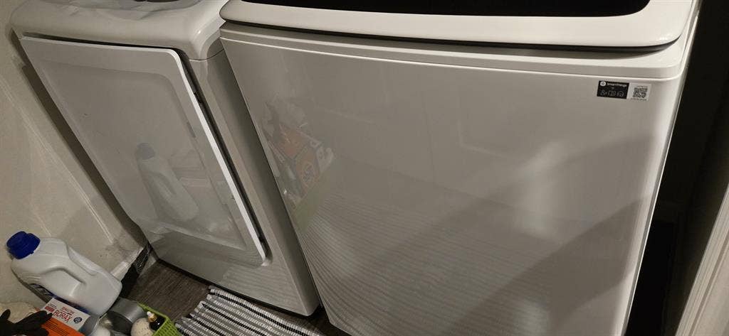 1st floor Room-Private Bath $