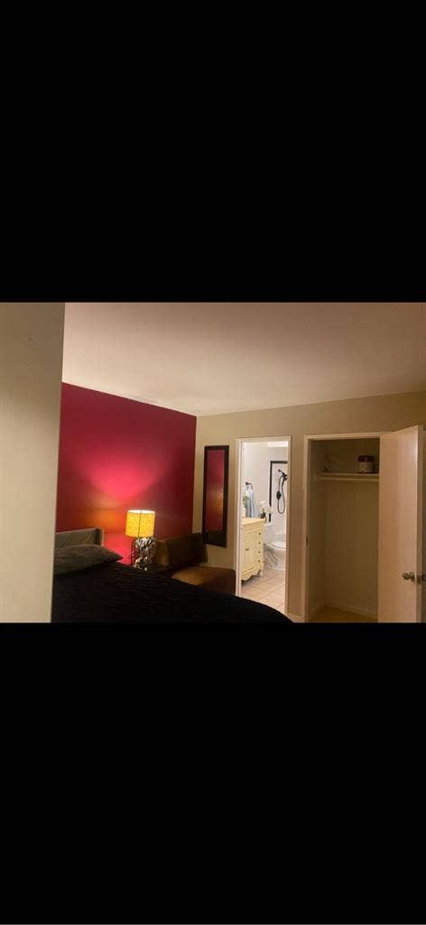 Private room private bath