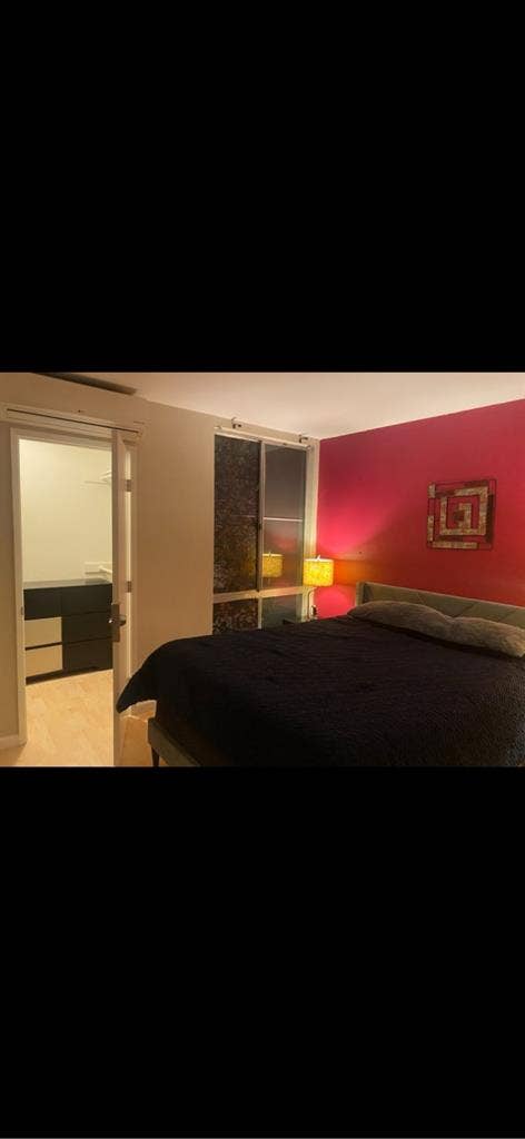 Private room private bath