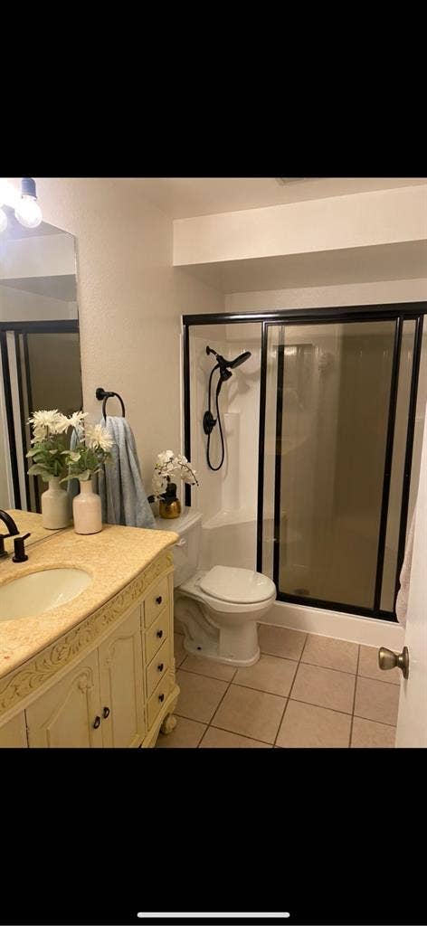 Private room private bath