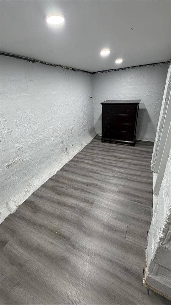 Alquilo basement de 2 habitaciones