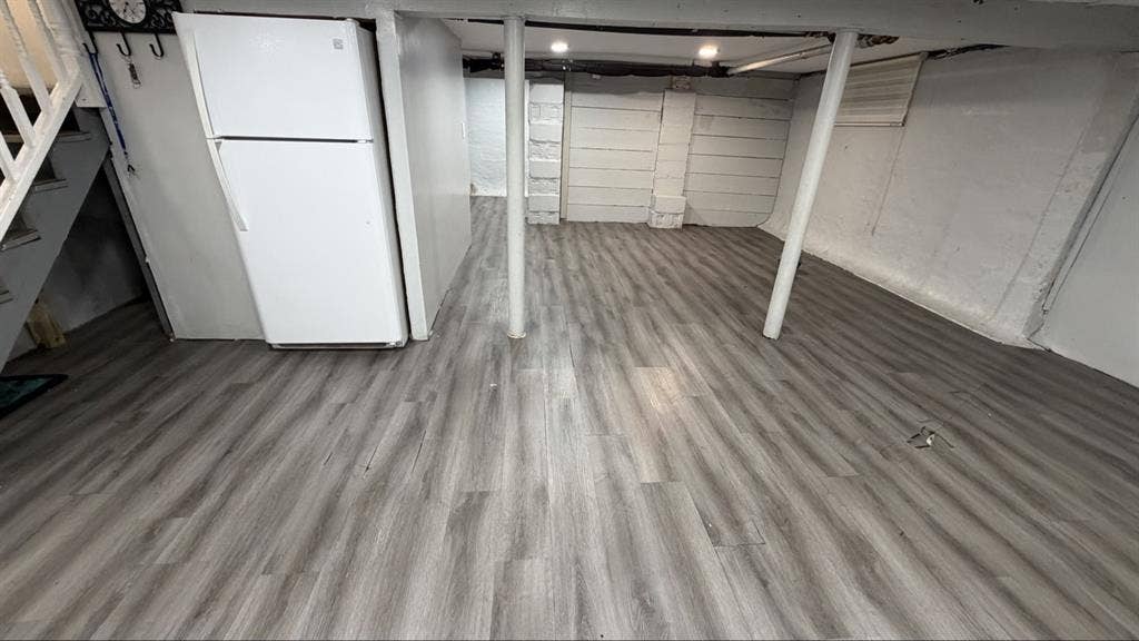 Alquilo basement de 2 habitaciones