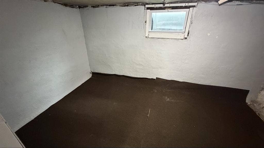 Alquilo basement de 2 habitaciones