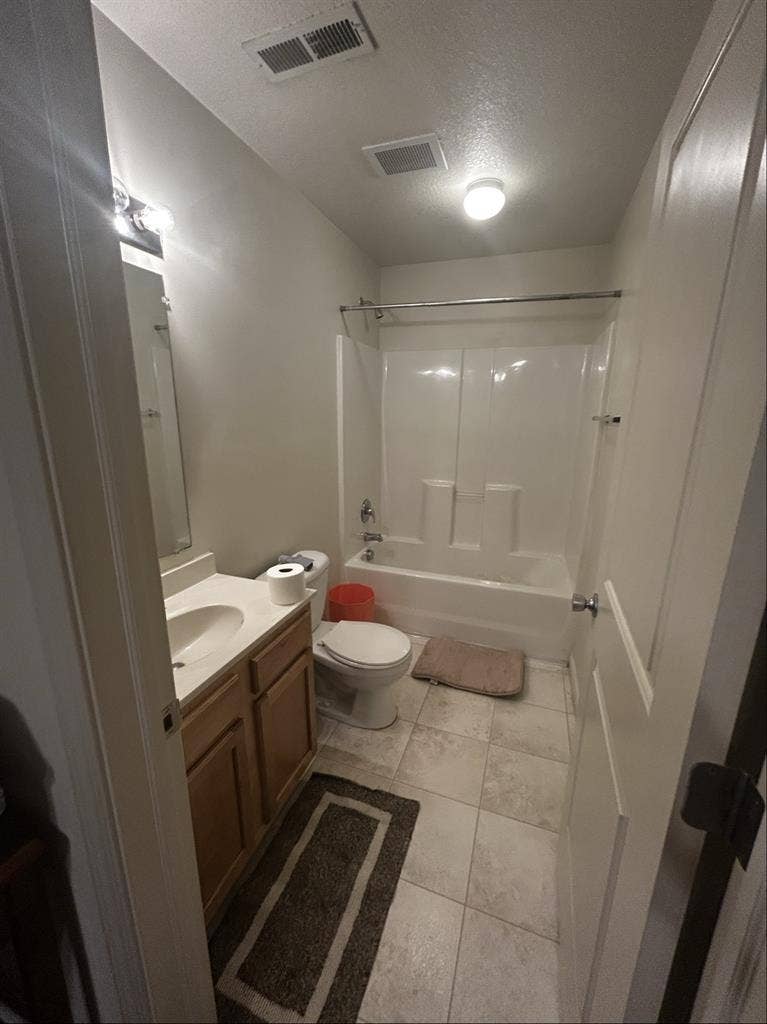 Need a lease Takeover!!