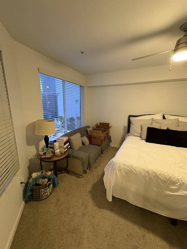 Big room, private bathroom