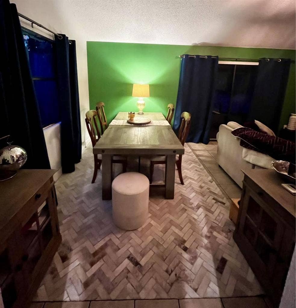 Private room for rent $