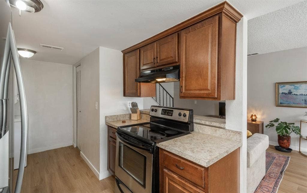 Private room for rent!!