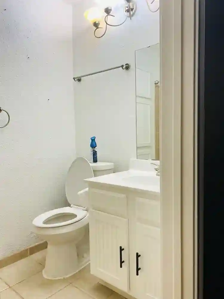 Renting a room in a clean house