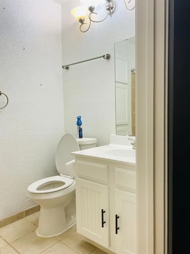 Renting a room in a clean house