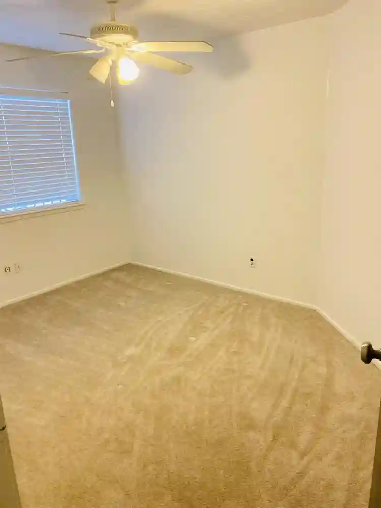 Renting a room in a clean house