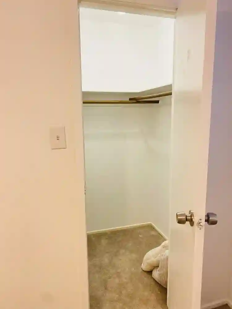 Renting a room in a clean house