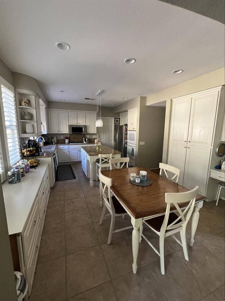 Furnished Room w/ balcony &  pool