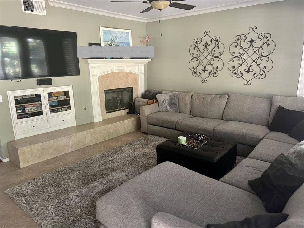 Furnished Room w/ balcony &  pool