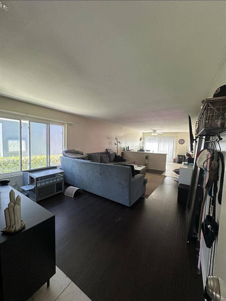 ISO ROOMMATE IN REDONDO BEACH