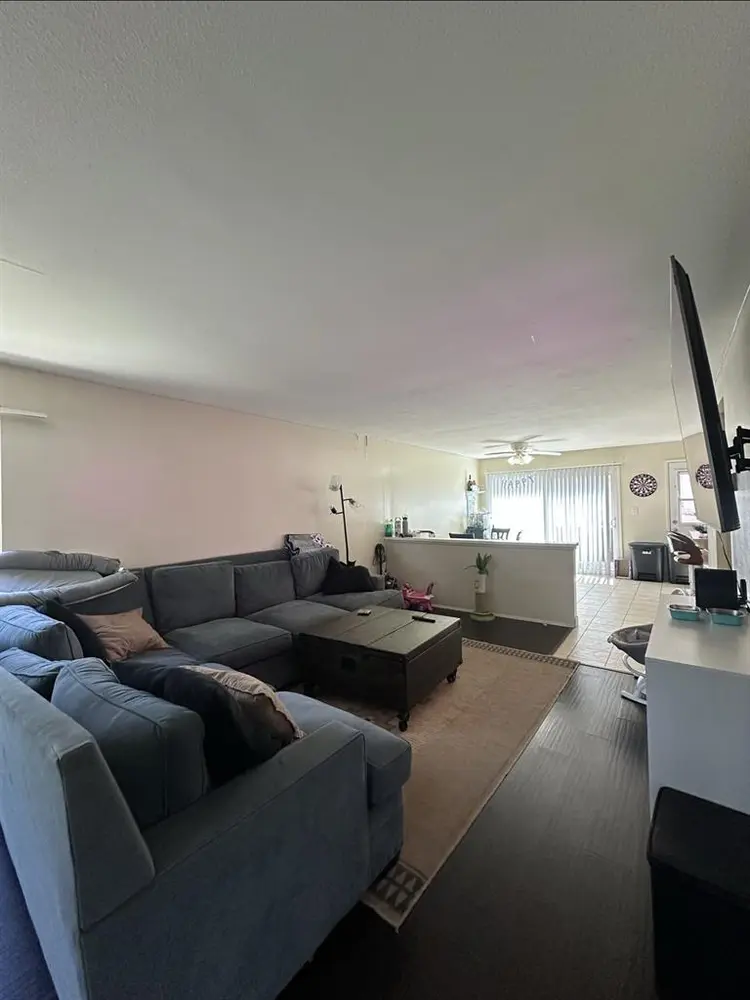 ISO ROOMMATE IN REDONDO BEACH