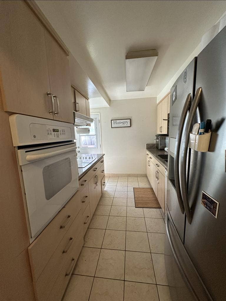 ISO ROOMMATE IN REDONDO BEACH