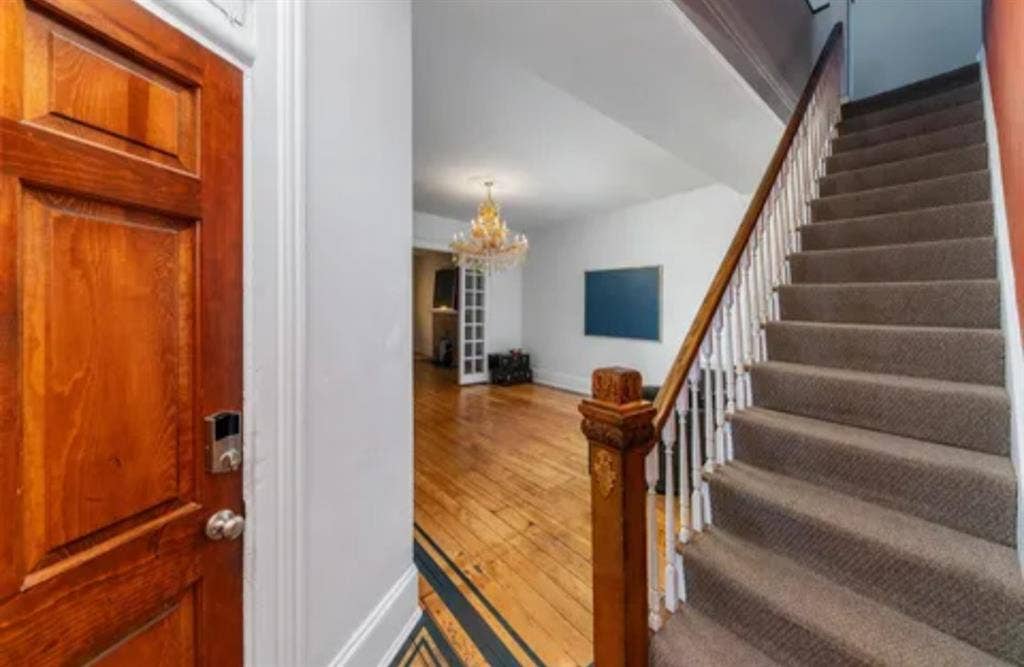 Room in furnished & historic home!