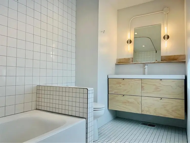 Roommate Needed Jan 1st