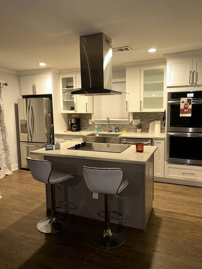 Venetian Hills Oasis