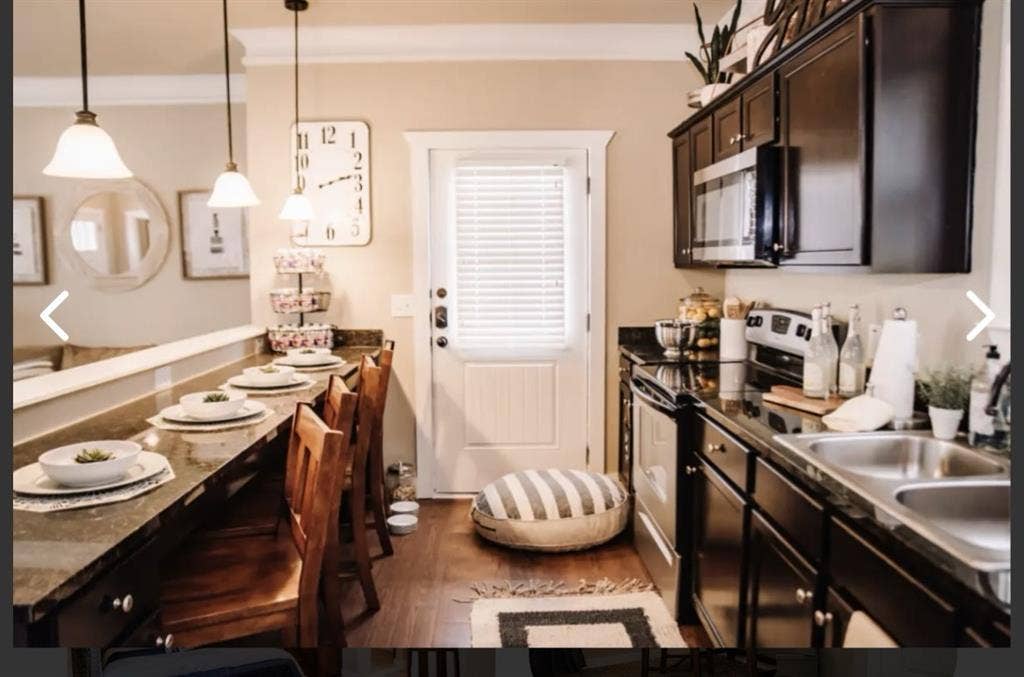 Sublease AVAILABLE Jan-July