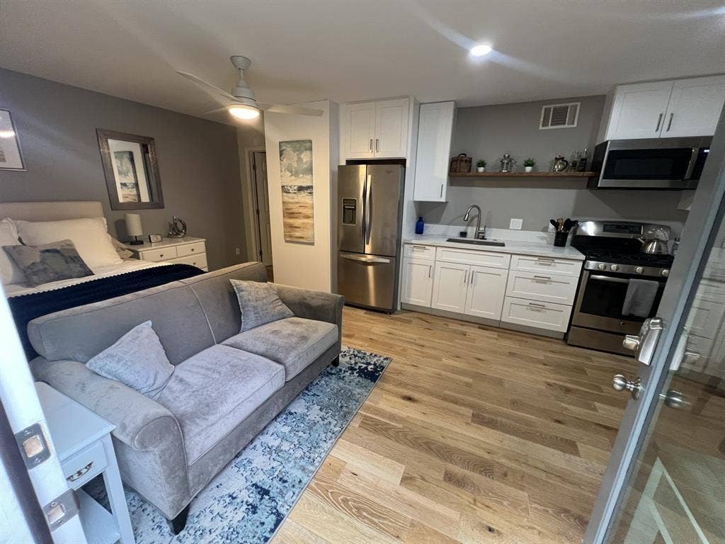 new furnished Point Loma Studio