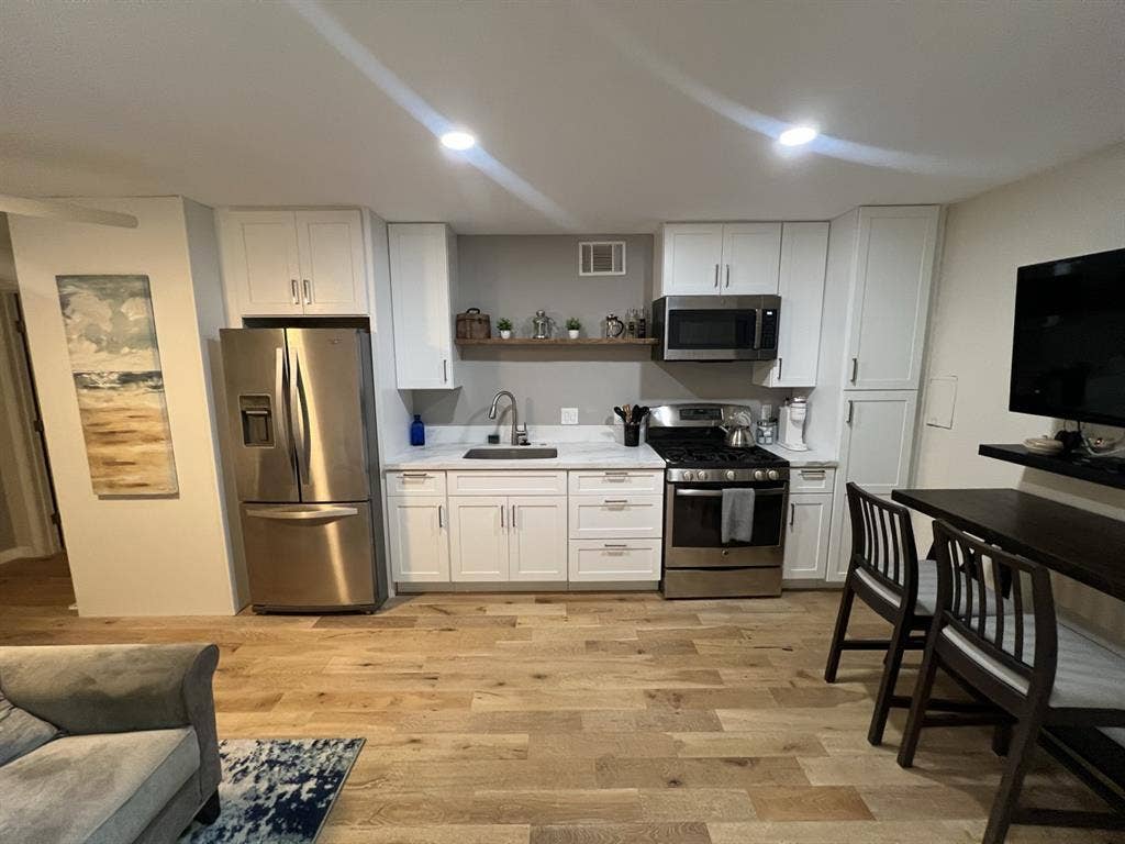 new furnished Point Loma Studio
