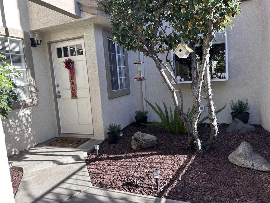 Upstairs master bedroom available.