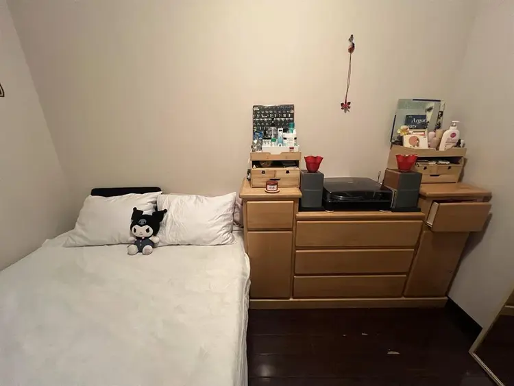 Bay Ridge Brownstone Room $740