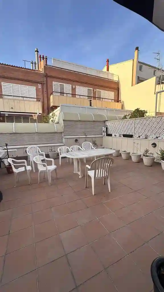 Rooms for rent in Santa Coloma