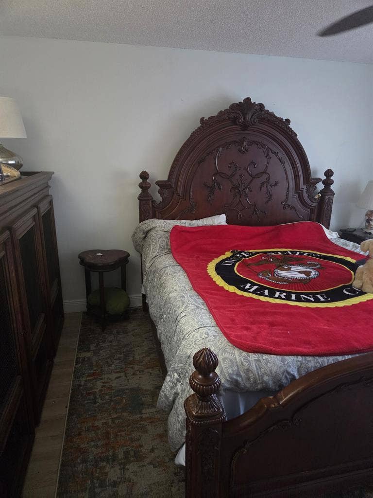 Naples FL room for rent in condo