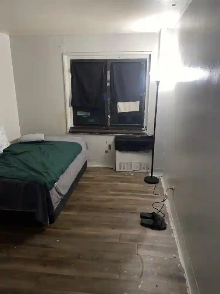 3 ROOMS FOR RENT