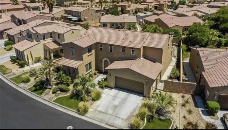 Rooms for rent in north Indio.