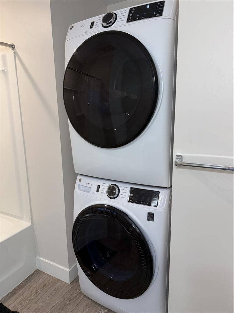 Studio available in SLC