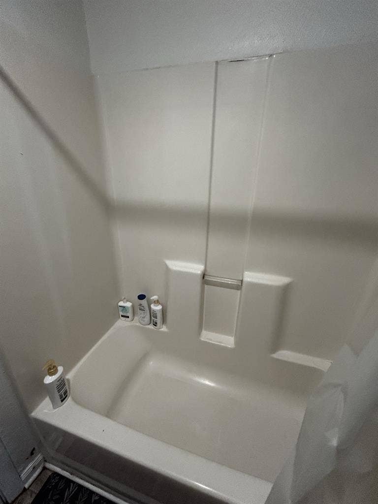 Room for Rent- Pets- NEED ASAP