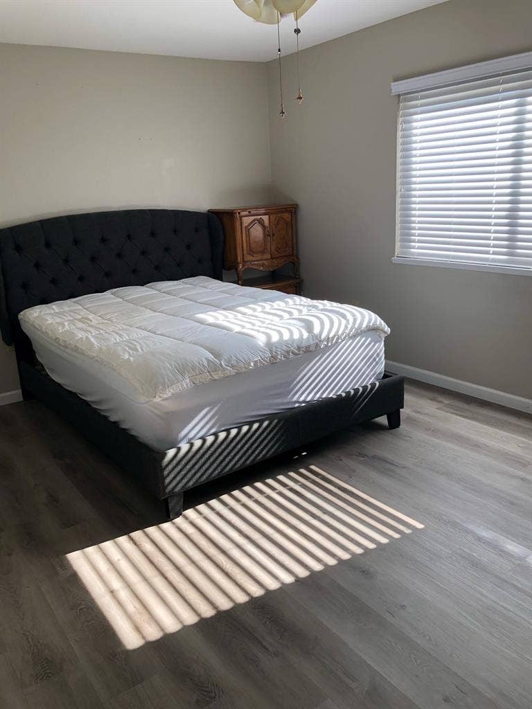 New Listing - Room for Rent