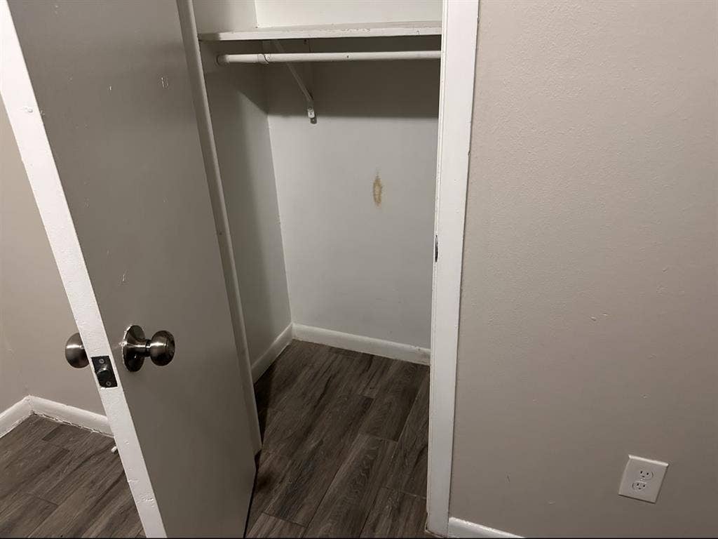 looking roomate by east town