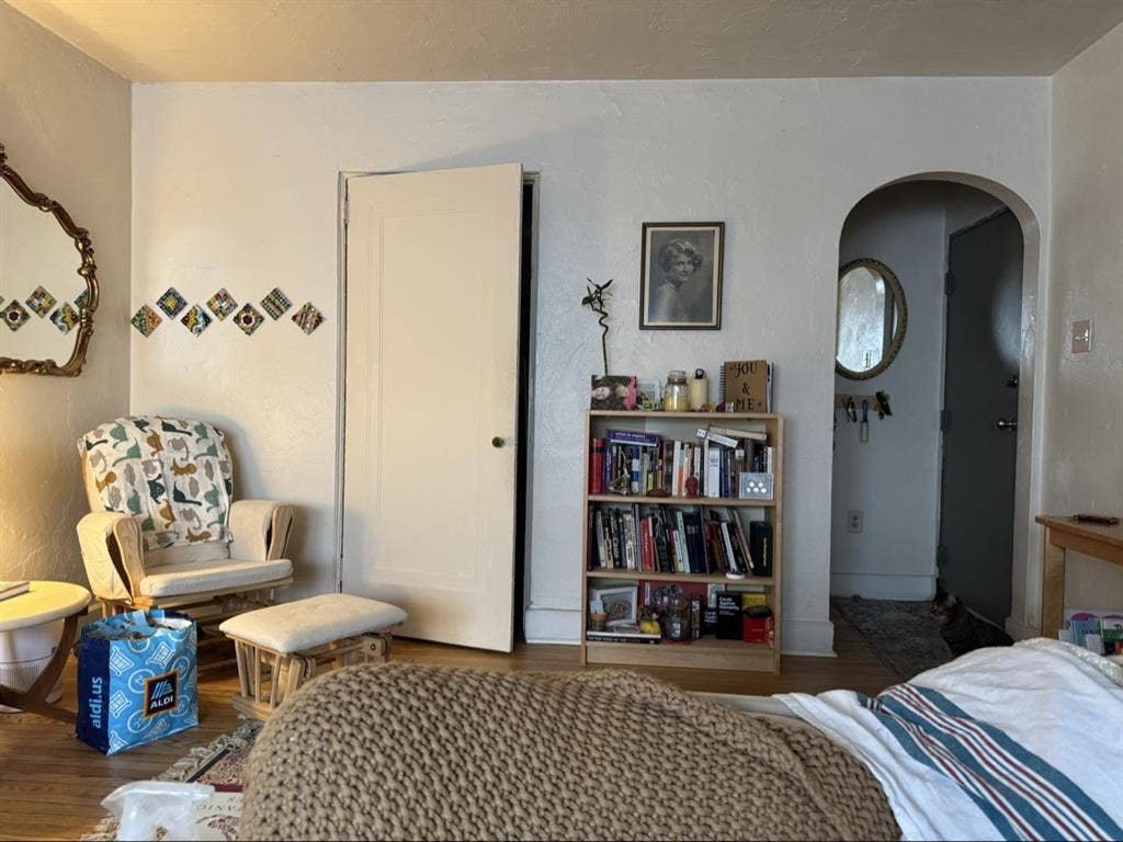 Apartment in Squirrel Hill!