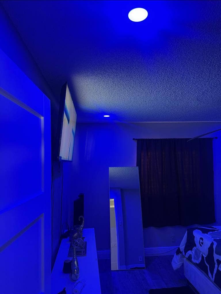 Fully furnished private room