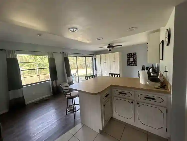 ✨ Large Furnished Room $ a month