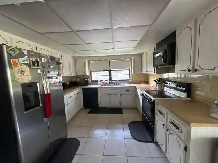 ✨ Large Furnished Room $ a month